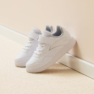 white sports shoes