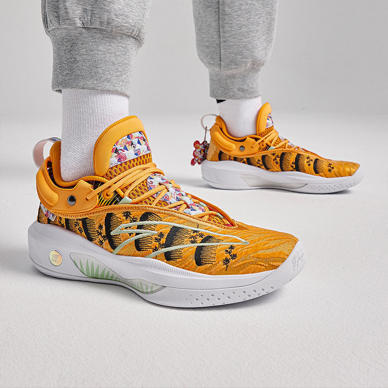 ANTA Men Klay Thompson Kt8 Basketball Shoes