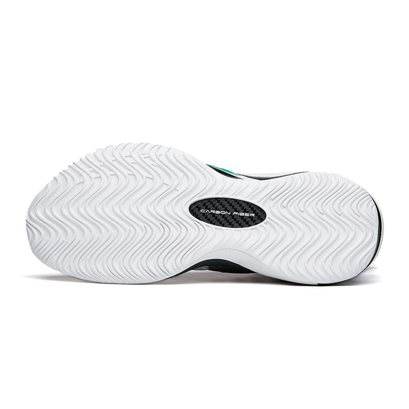 Men's / Shoes / Basketball